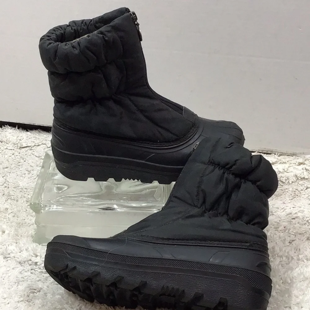Sorel Puffy zip front waterproof snow boots with liner 8